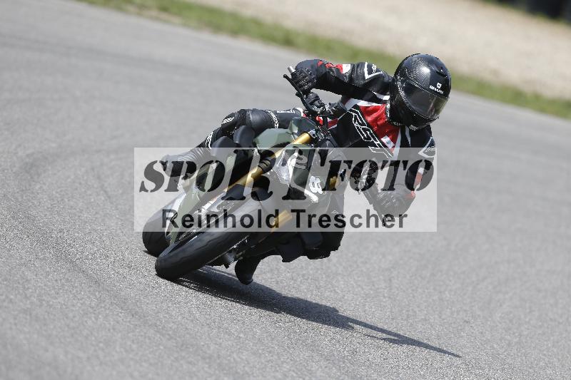 /27 12.06.2025 Ducati Schweiz Trackday Warmup  ADR/gruen-vert/28